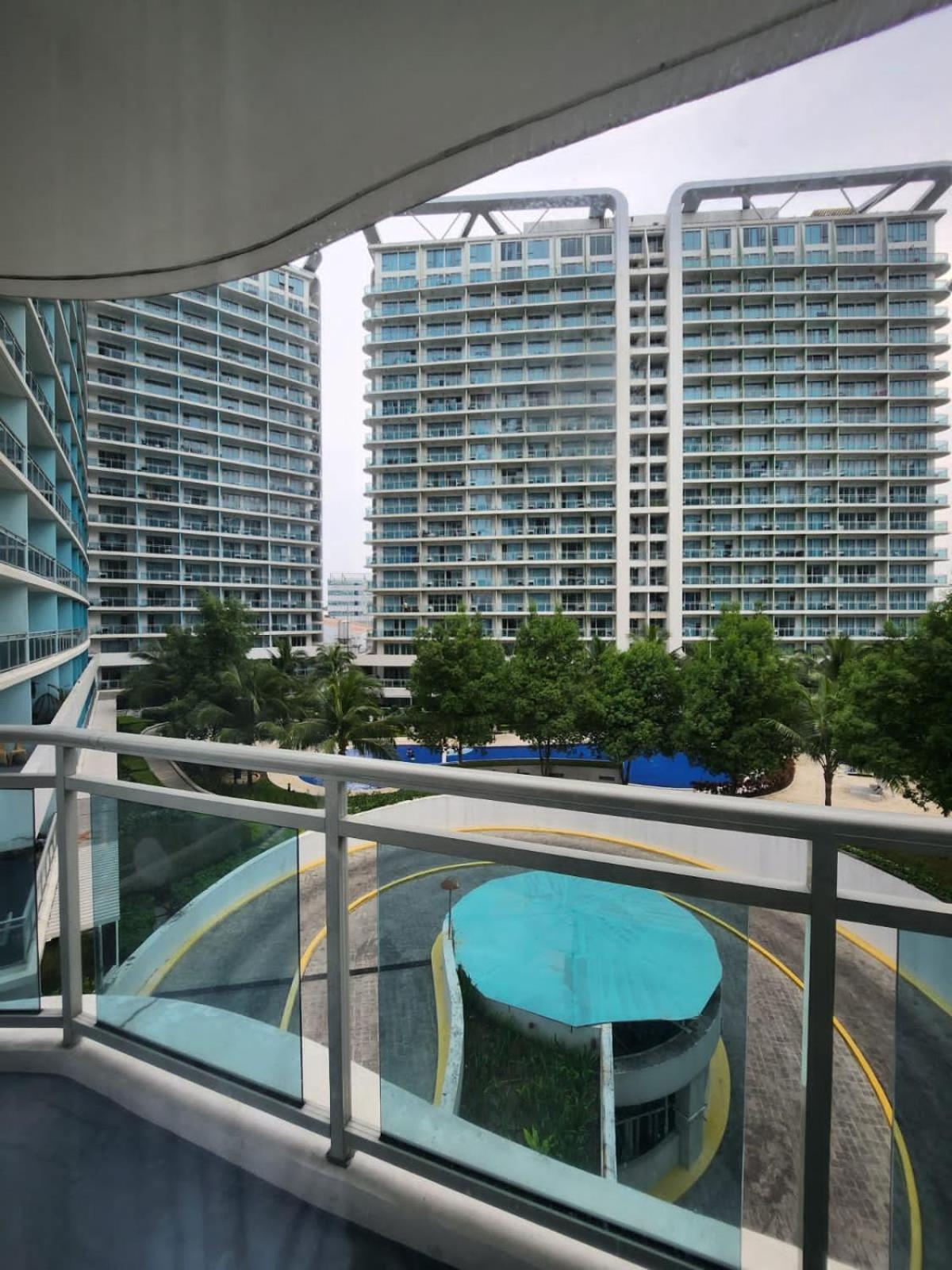 Azure Urban Resort Paranaque City Exterior foto
